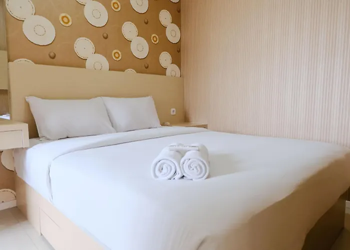 City View 2Br Apartment At Parahyangan Residence By Travelio