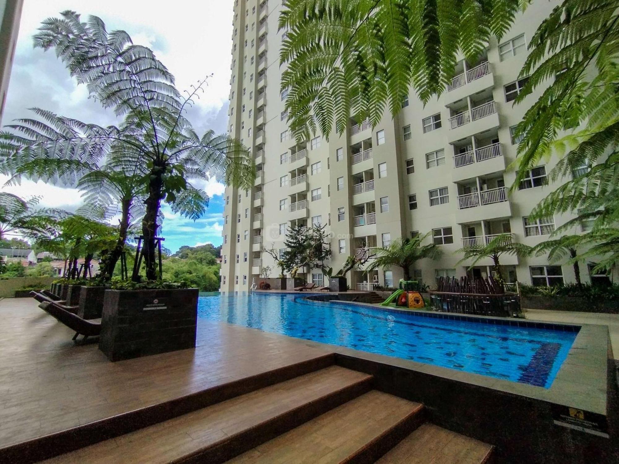 Apartemen View 2br At Parahyangan By Travelio Bandung